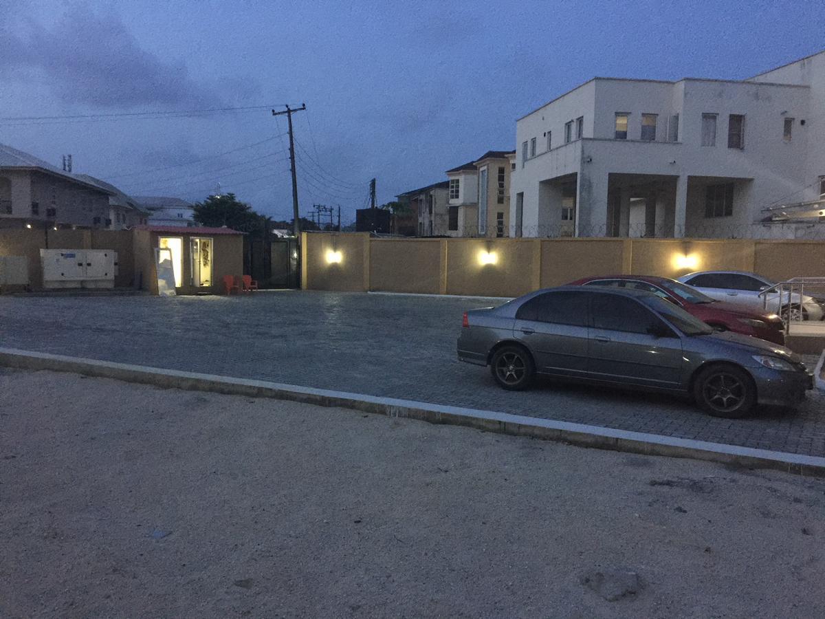 Nigus House Lekki Hotell Lagos Exteriör bild